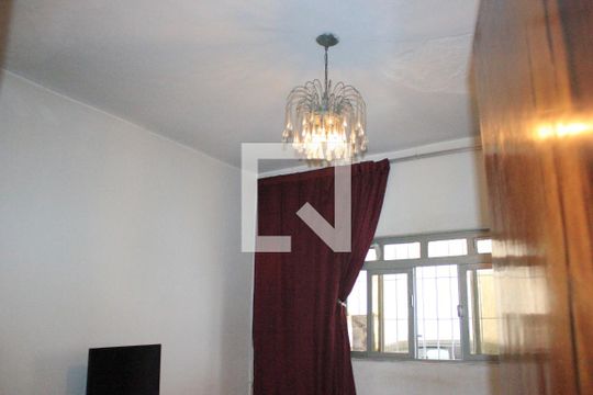 Quarto 1 de casa à venda com 4 quartos, 200m² em Jardim Pinhal, Guarulhos