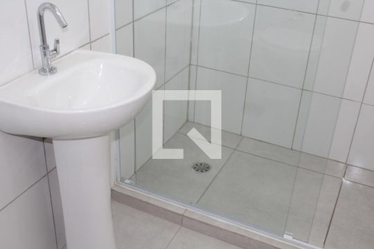 Banheiro de casa à venda com 3 quartos, 88m² em Lapa de Baixo, São Paulo