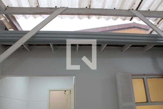 Telhado de casa à venda com 3 quartos, 88m² em Lapa de Baixo, São Paulo
