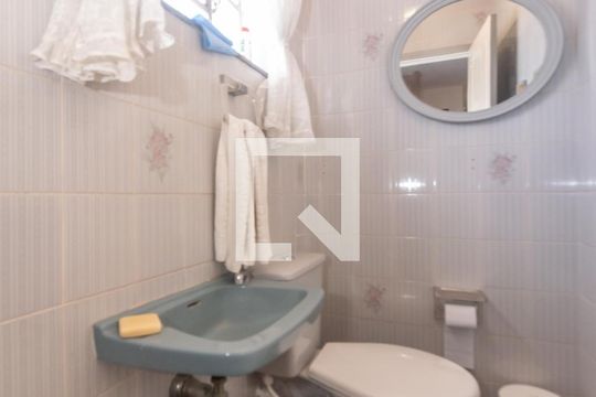 Lavabo de casa à venda com 3 quartos, 200m² em Jardim das Acácias, São Paulo
