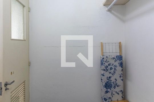 Quarto de Serviço de apartamento para alugar com 2 quartos, 88m² em Itaim Bibi, São Paulo