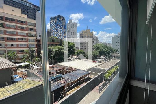 Vista da varanda de apartamento para alugar com 1 quarto, 19m² em Pinheiros, São Paulo