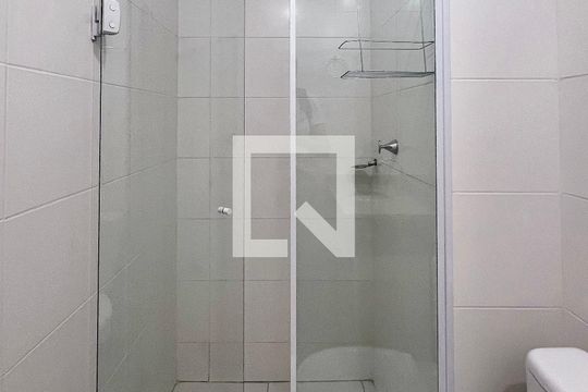 Banheiro de apartamento à venda com 1 quarto, 24m² em Vila Olímpia, São Paulo