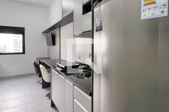 Cozinha de apartamento à venda com 1 quarto, 24m² em Vila Olímpia, São Paulo