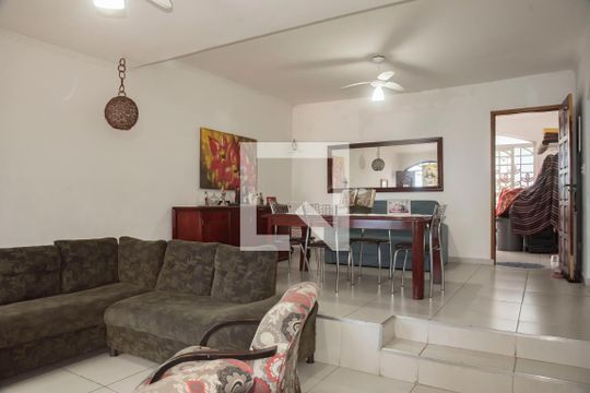 Sala de casa para alugar com 6 quartos, 400m² em Vila Monte Alegre, São Paulo