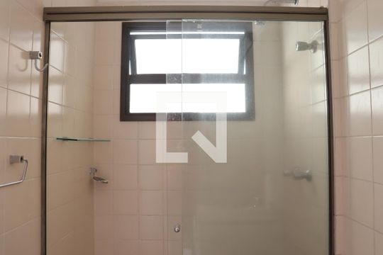 Banheiro da Suíte 2 de apartamento para alugar com 2 quartos, 80m² em Pompeia, São Paulo