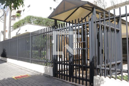 Fachada do Prédio de apartamento para alugar com 2 quartos, 80m² em Pompeia, São Paulo