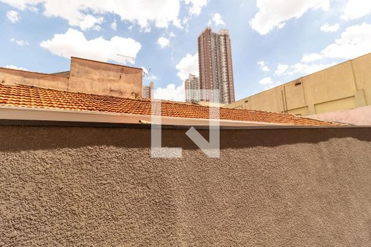Vista de kitnet/studio para alugar com 1 quarto, 25m² em Vila Gomes Cardim, São Paulo