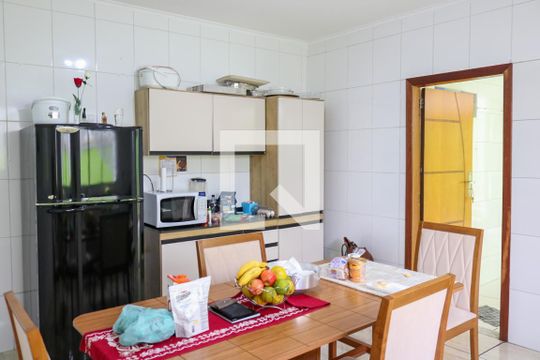 Cozinha de casa à venda com 3 quartos, 118m² em Santa Maria, São Caetano do Sul
