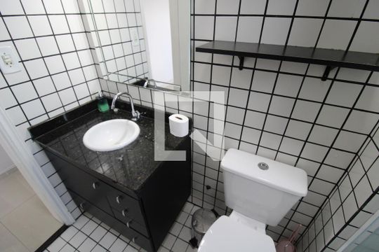 Banheiro de apartamento para alugar com 1 quarto, 30m² em Casa Verde, São Paulo