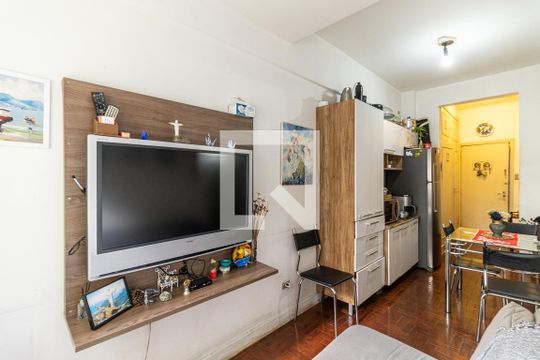 Sala de kitnet/studio à venda com 1 quarto, 45m² em Centro, São Paulo