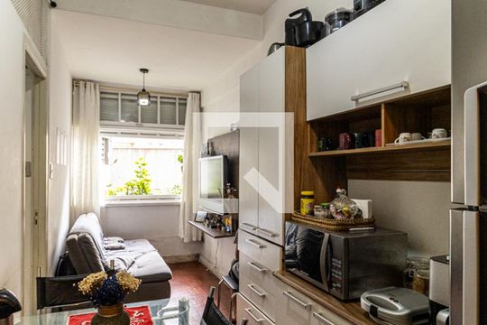 Cozinha e Sala de kitnet/studio à venda com 1 quarto, 45m² em Centro, São Paulo