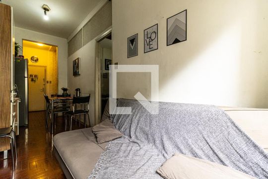 Sala de kitnet/studio à venda com 1 quarto, 45m² em Centro, São Paulo