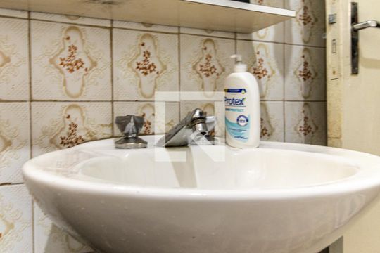 Banheiro - Torneira de kitnet/studio à venda com 1 quarto, 45m² em Centro, São Paulo