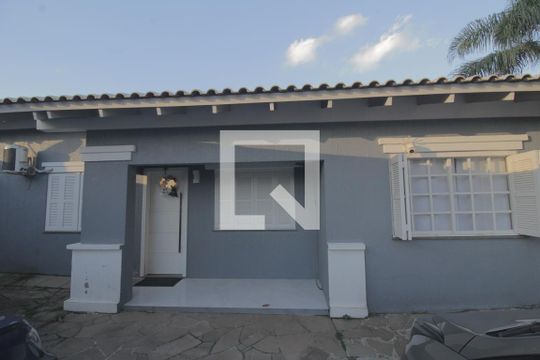 Fachada da Casa de casa à venda com 2 quartos, 90m² em Igara, Canoas