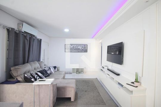 Sala de TV de casa à venda com 2 quartos, 90m² em Igara, Canoas