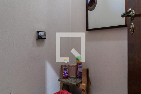 Lavabo de casa para alugar com 5 quartos, 420m² em Jardim Leônidas Moreira, São Paulo