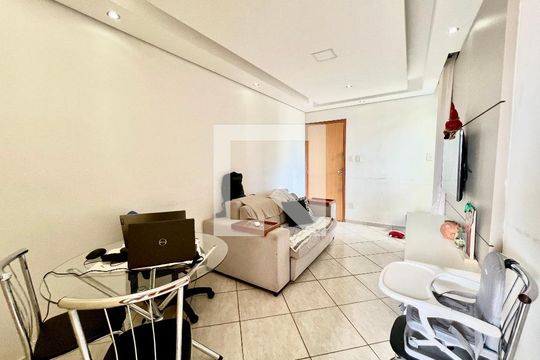 Sala de apartamento à venda com 2 quartos, 68m² em Três Barras, Contagem