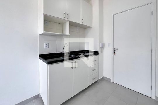 Cozinha de apartamento à venda com 1 quarto, 32m² em Vila Olímpia, São Paulo