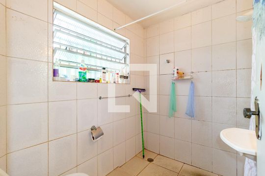 Banheiro de casa de condomínio à venda com 2 quartos, 139m² em Belenzinho, São Paulo
