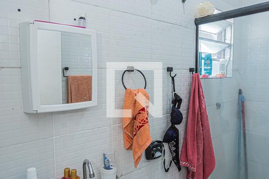 Banheiro - casa 1 de casa à venda com 4 quartos, 300m² em Vila Maria Luisa, São Paulo