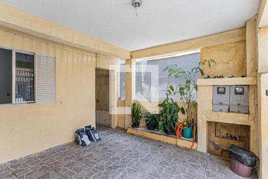 Garagem de casa à venda com 4 quartos, 300m² em Vila Maria Luisa, São Paulo