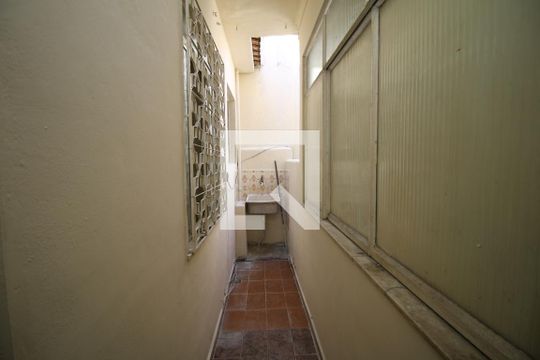 Área de Serviço de apartamento para alugar com 1 quarto, 55m² em Olaria, Rio de Janeiro