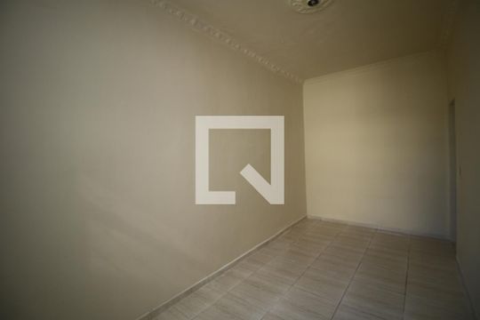 Quarto de apartamento para alugar com 1 quarto, 55m² em Olaria, Rio de Janeiro