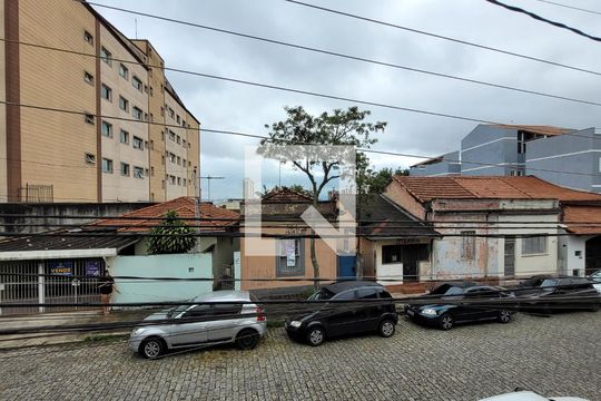 Vista de casa para alugar com 3 quartos, 200m² em Vila Assunção, Santo André