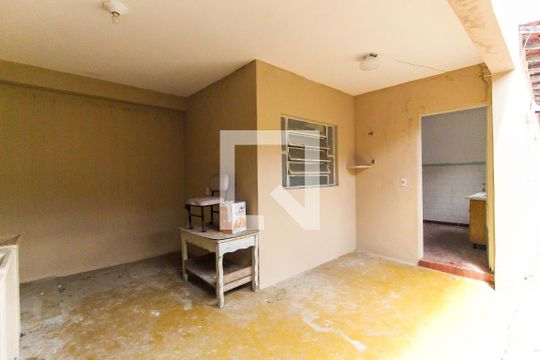 Área de Serviço de casa à venda com 1 quarto, 68m² em Vila Carmosina, São Paulo