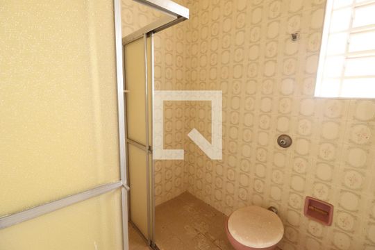 Banheiro Social de casa para alugar com 4 quartos, 316m² em Centro, Uberlândia