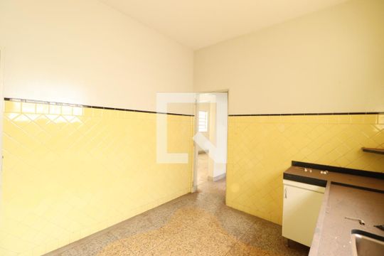 Cozinha de casa para alugar com 4 quartos, 316m² em Centro, Uberlândia