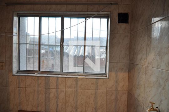 Vista do Quarto 2 de casa para alugar com 2 quartos, 42m² em Vila Medeiros, São Paulo