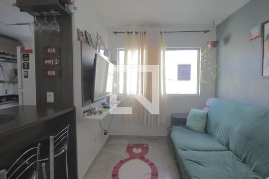 Sala de apartamento à venda com 2 quartos, 42m² em Guajuviras, Canoas
