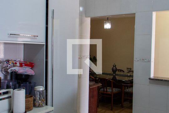 COZINHA de casa à venda com 3 quartos, 230m² em Parque Xangrilá, Campinas