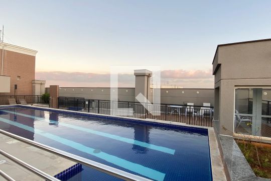 Piscina de apartamento à venda com 3 quartos, 86m² em Centro Comercial Jubran, Barueri