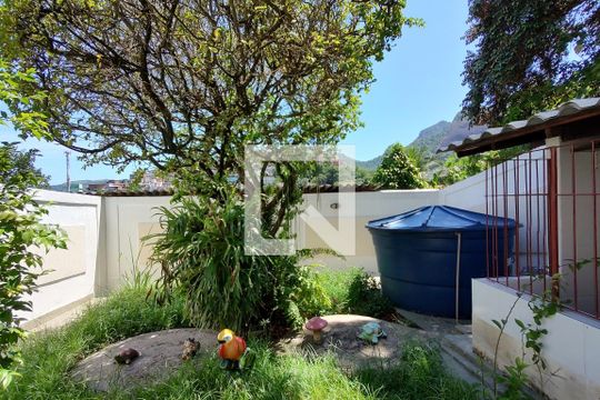 Quintal de casa de condomínio à venda com 3 quartos, 346m² em Anil, Rio de Janeiro