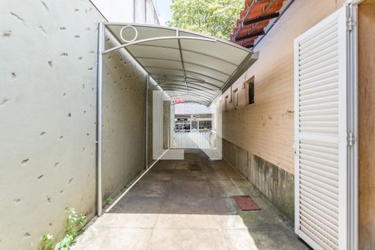 Garagem de casa para alugar com 3 quartos, 240m² em Jardim America, Belo Horizonte