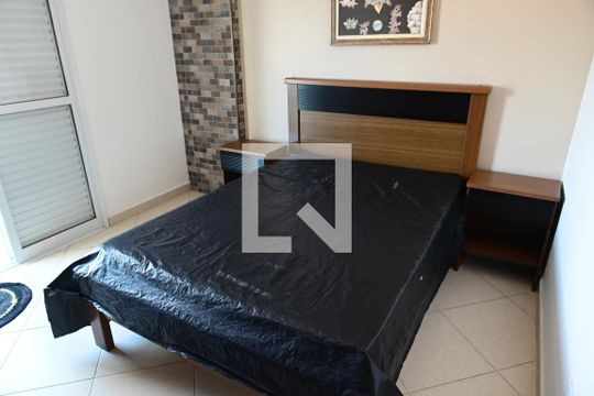 Suite de apartamento para alugar com 2 quartos, 86m² em Real, Praia Grande