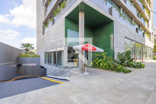 Fachada de apartamento para alugar com 1 quarto, 48m² em Sumarezinho, São Paulo