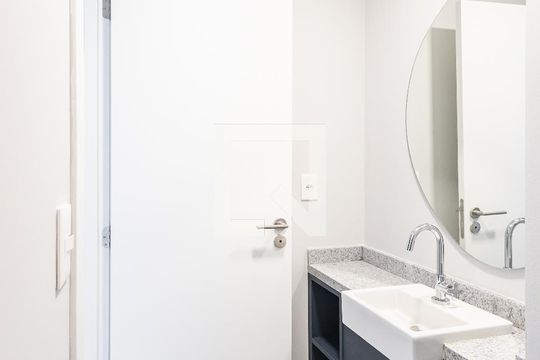 Lavabo de apartamento para alugar com 1 quarto, 48m² em Sumarezinho, São Paulo