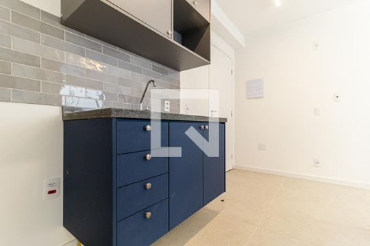 Cozinha de apartamento para alugar com 1 quarto, 26m² em Vila Buarque, São Paulo