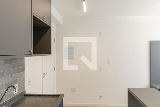 Cozinha de apartamento para alugar com 1 quarto, 26m² em Vila Buarque, São Paulo