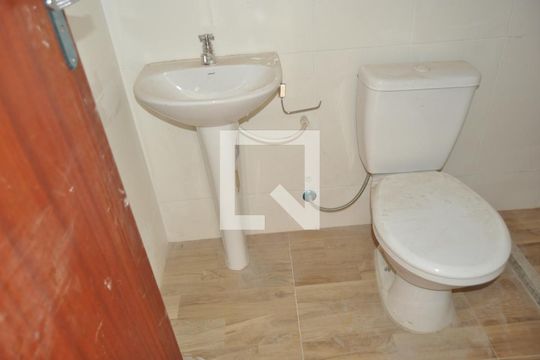 Banheiro de apartamento para alugar com 2 quartos, 40m² em Engenho Novo, Rio de Janeiro