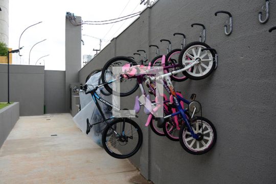 Área comum - Bicicletário de apartamento para alugar com 2 quartos, 34m² em Jardim Prudência, São Paulo