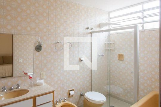Banheiro Suíte de casa à venda com 4 quartos, 338m² em Santo Amaro, São Paulo