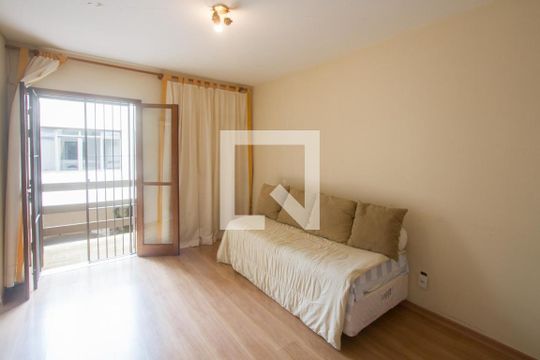 Suíte de casa à venda com 4 quartos, 338m² em Santo Amaro, São Paulo