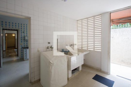Área de Serviço de casa à venda com 4 quartos, 338m² em Santo Amaro, São Paulo