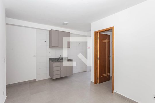 Apartamento para alugar com 1 quarto, 30m² em Vila Brasílio Machado, São Paulo