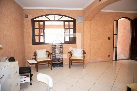 Sala 1 de casa à venda com 3 quartos, 216m² em Guapira, São Paulo